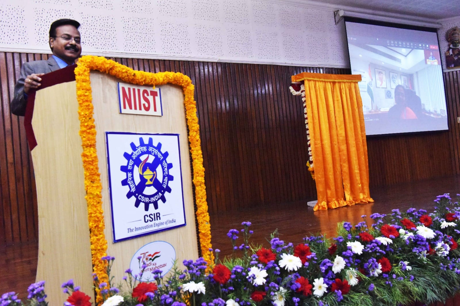 NIIST Logo unveiling ceremony by Dr. (Mrs.) N. Kalaiselvi