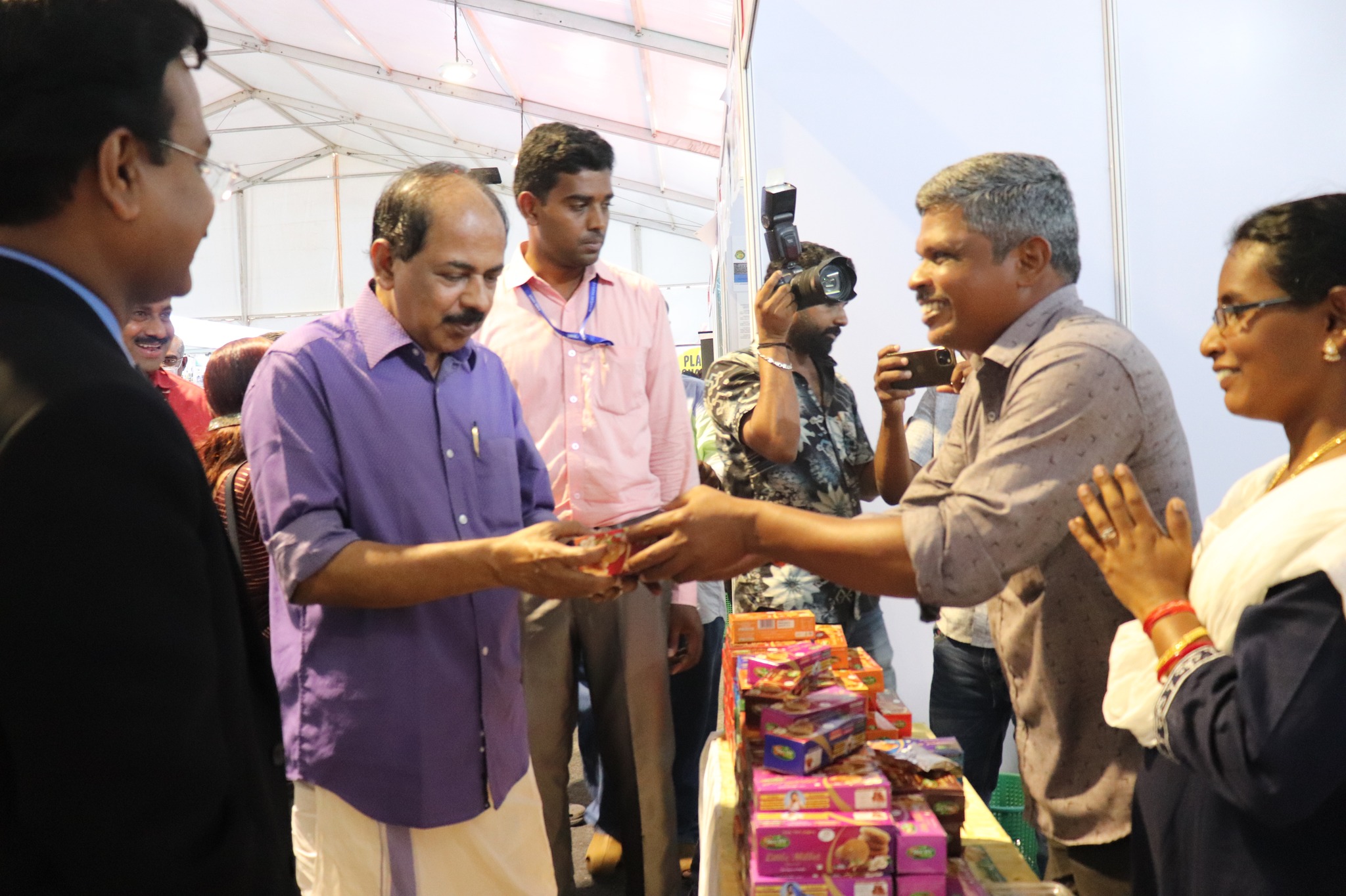 Hon. Food & Civil Supplies Minister, Government of Kerala, Shri. G.R Anil and Hon. Minister for Agriculture,Shri. P. Prasad visited CSIR-NIIST and attended the OWOL program & the Millet Festival.