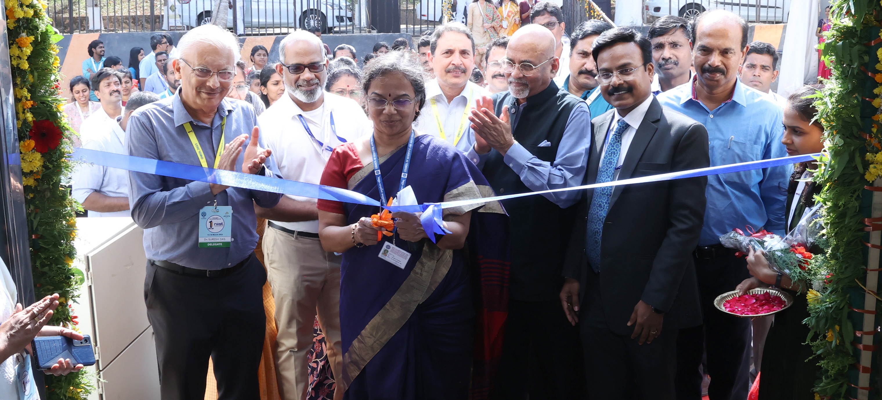 Dr. N Kalaiselvi, Secretary, DSIR, Director General, CSIR inaugurated the Millet Festival as well as the exhibition stall organized as part of the One Week One Lab program by CSIR-NIIST